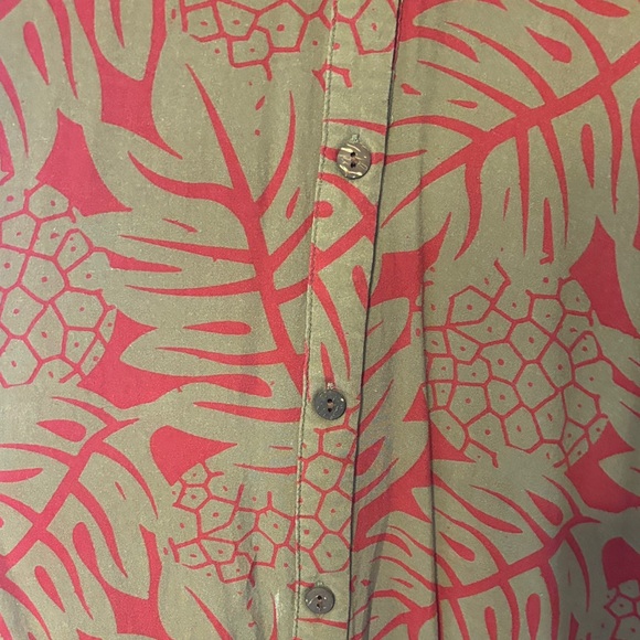 Leaf Pattern Button‎ Down Shirt - Picture 3 of 3